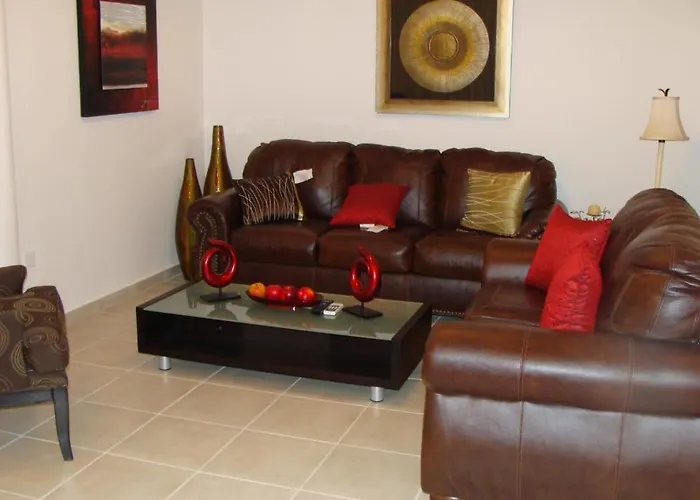 Polyxenia Isaak Luxury And * Protaras