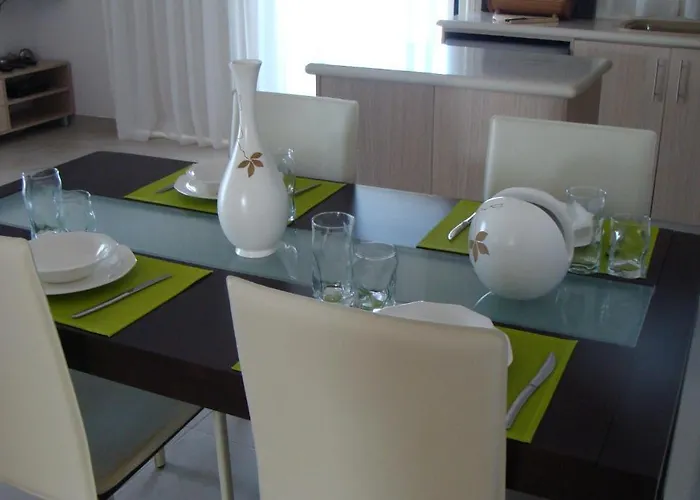 Apartament Polyxenia Isaak Luxury And Protaras