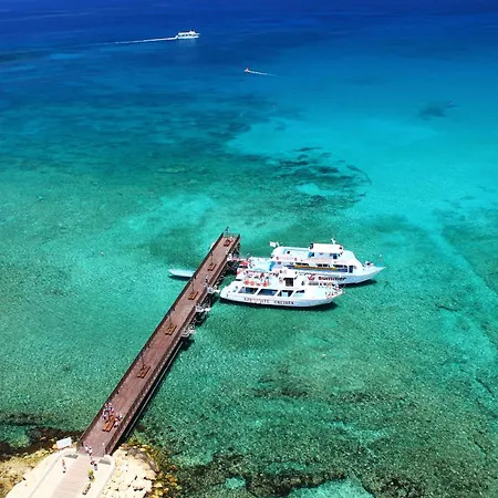 Апартаменты Polyxenia Isaak Luxury And