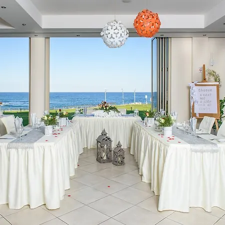 Апартаменты Polyxenia Isaak Luxury And