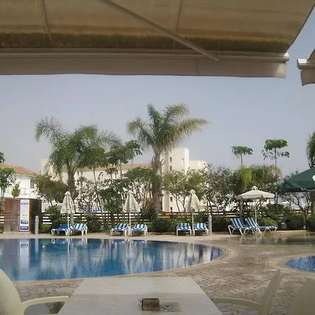 Polyxenia Isaak Luxury And Протарас