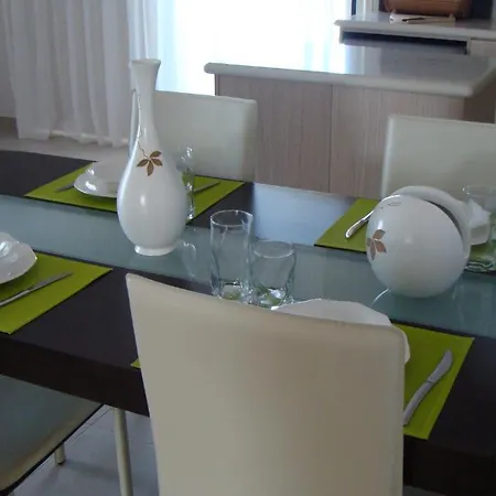 Апартаменты Polyxenia Isaak Luxury And Протарас