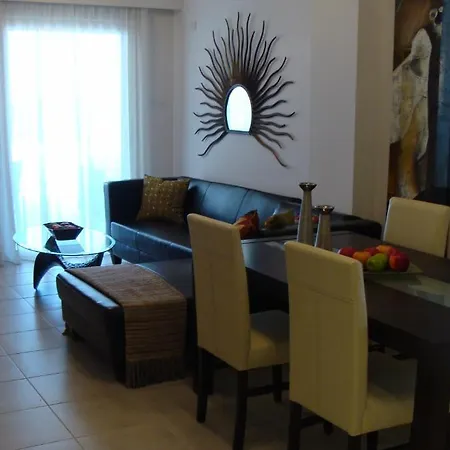 Polyxenia Isaak Luxury And * Протарас