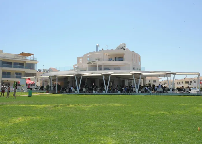 Apartamento Polyxenia Isaak Luxury And Protaras