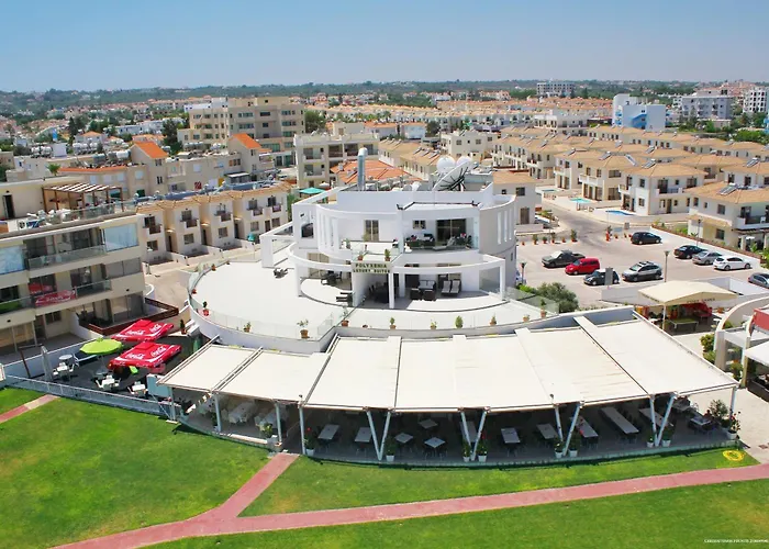 Apartamento Polyxenia Isaak Luxury And *