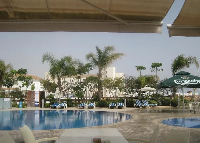 Polyxenia Isaak Luxury And Protaras