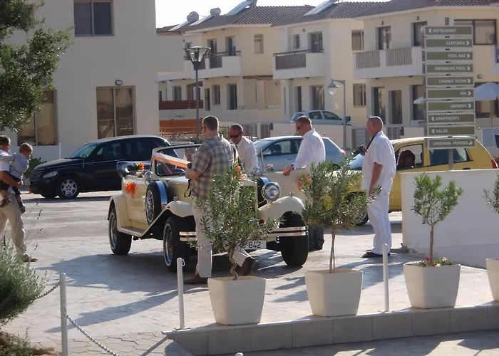 Polyxenia Isaak Luxury And * Protaras