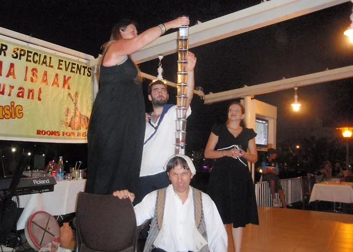 Polyxenia Isaak Luxury And Apartamento *