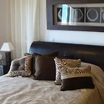 Polyxenia Isaak Luxury And شقة *